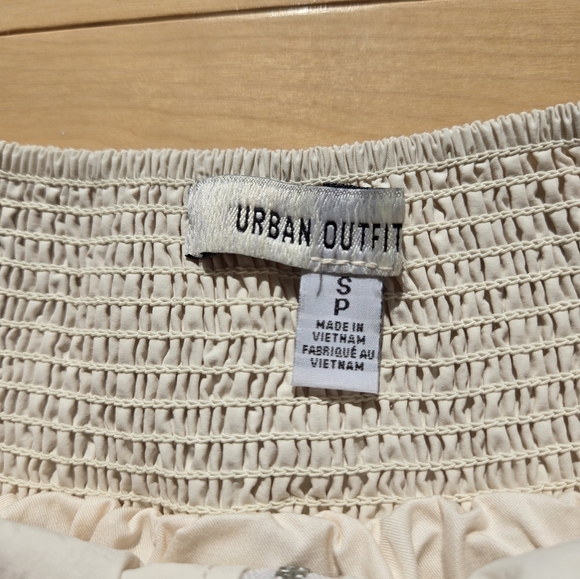 Urban Outfitters Myra Drop-Waist Bubble Mini Skirt Size Small - Picture 3 of 8